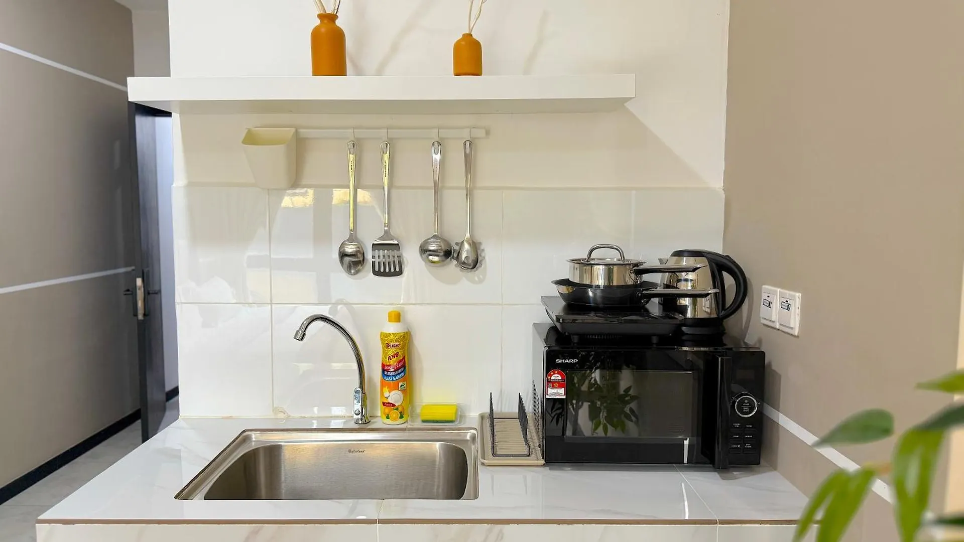 Neu Suites By Serenity Homes Near Gleneagles, Klcc & Lrt Kuala Lumpur Apartment