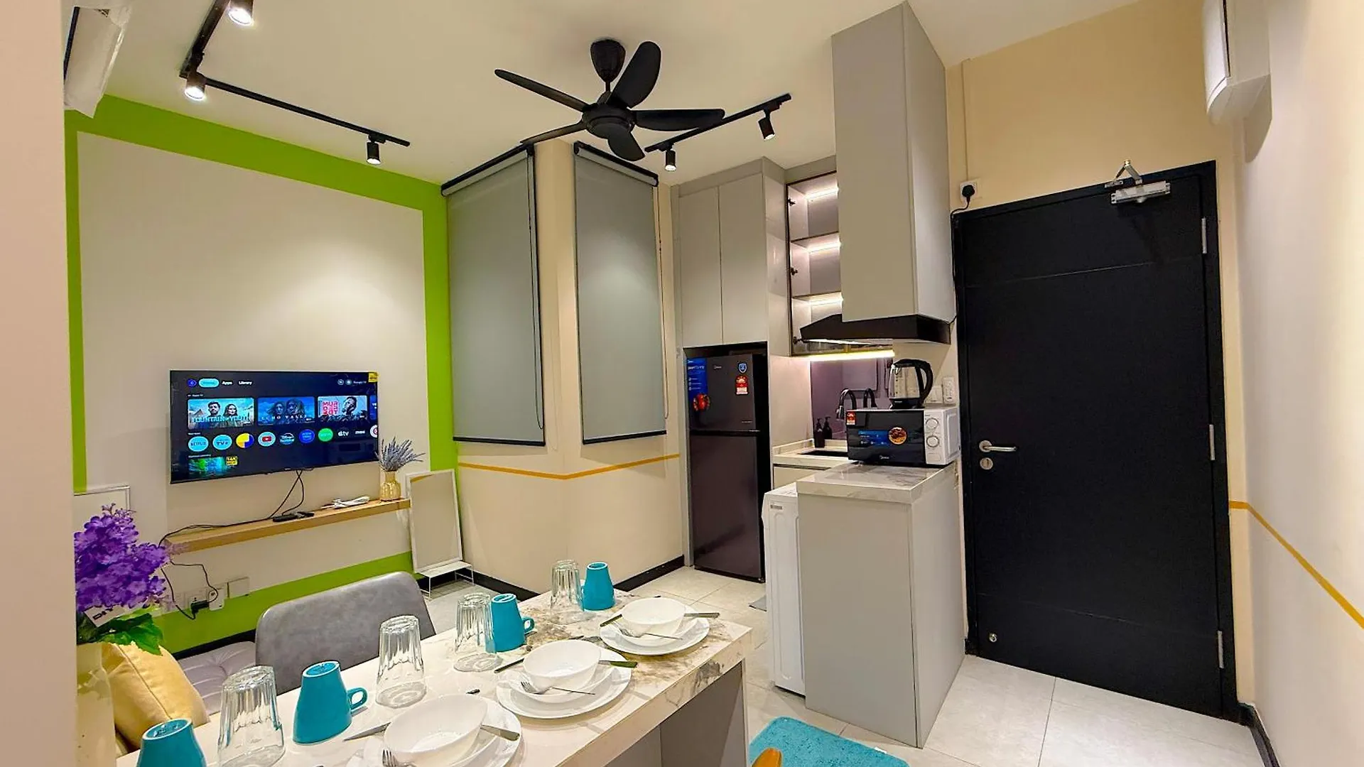Neu Suites By Serenity Homes Near Gleneagles, Klcc & Lrt Kuala Lumpur