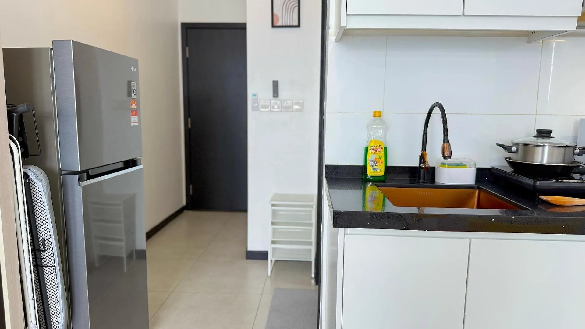 Neu Suites By Serenity Homes Near Gleneagles, Klcc & Lrt Kuala Lumpur
