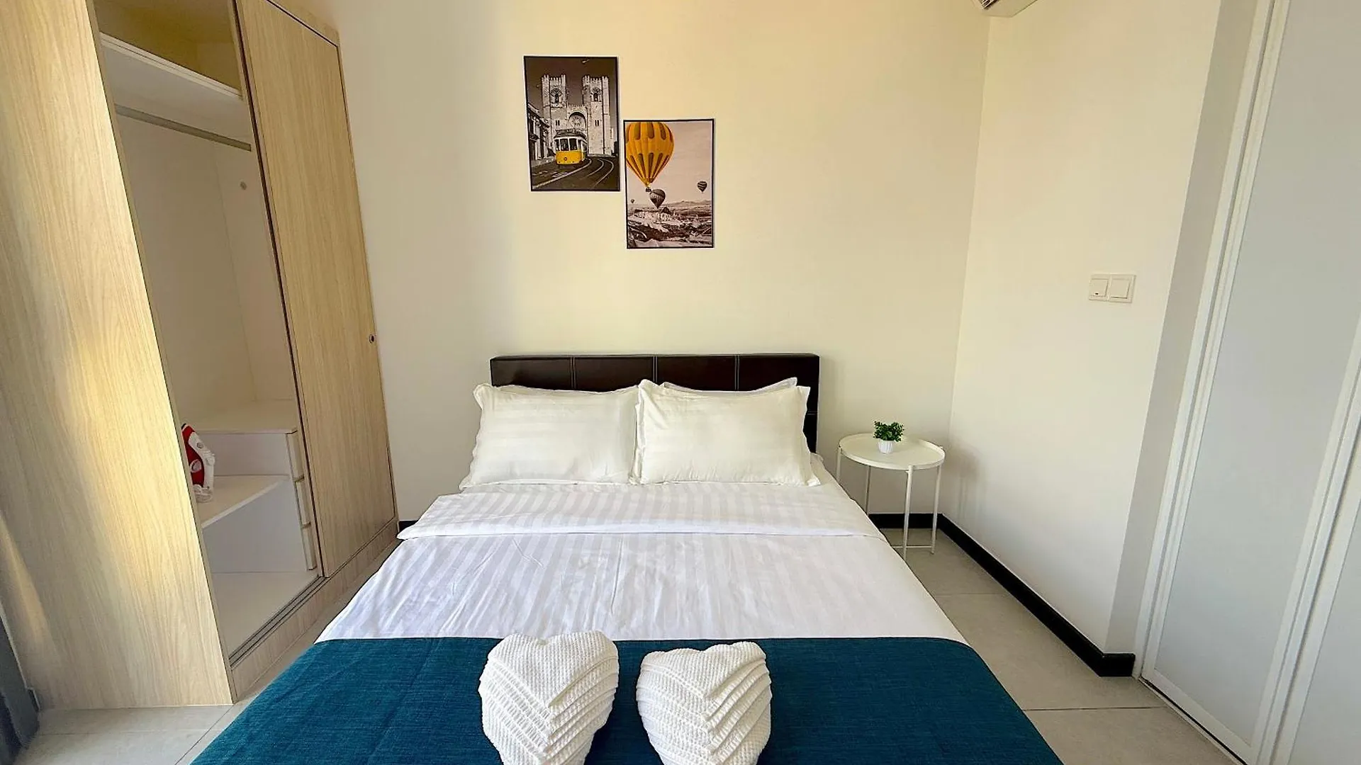 Neu Suites By Serenity Homes Near Gleneagles, Klcc & Lrt Kuala Lumpur Ma­lay­sia