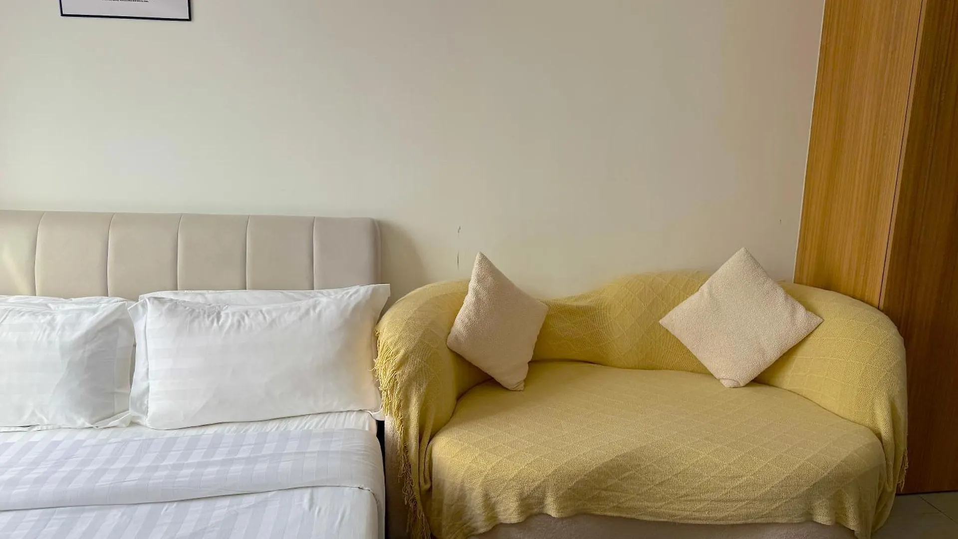 Apartment Neu Suites By Serenity Homes Near Gleneagles, Klcc & Lrt Kuala Lumpur Ma­lay­sia