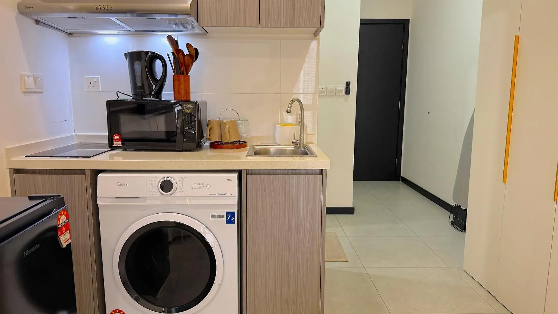 Neu Suites By Serenity Homes Near Gleneagles, Klcc & Lrt Kuala Lumpur