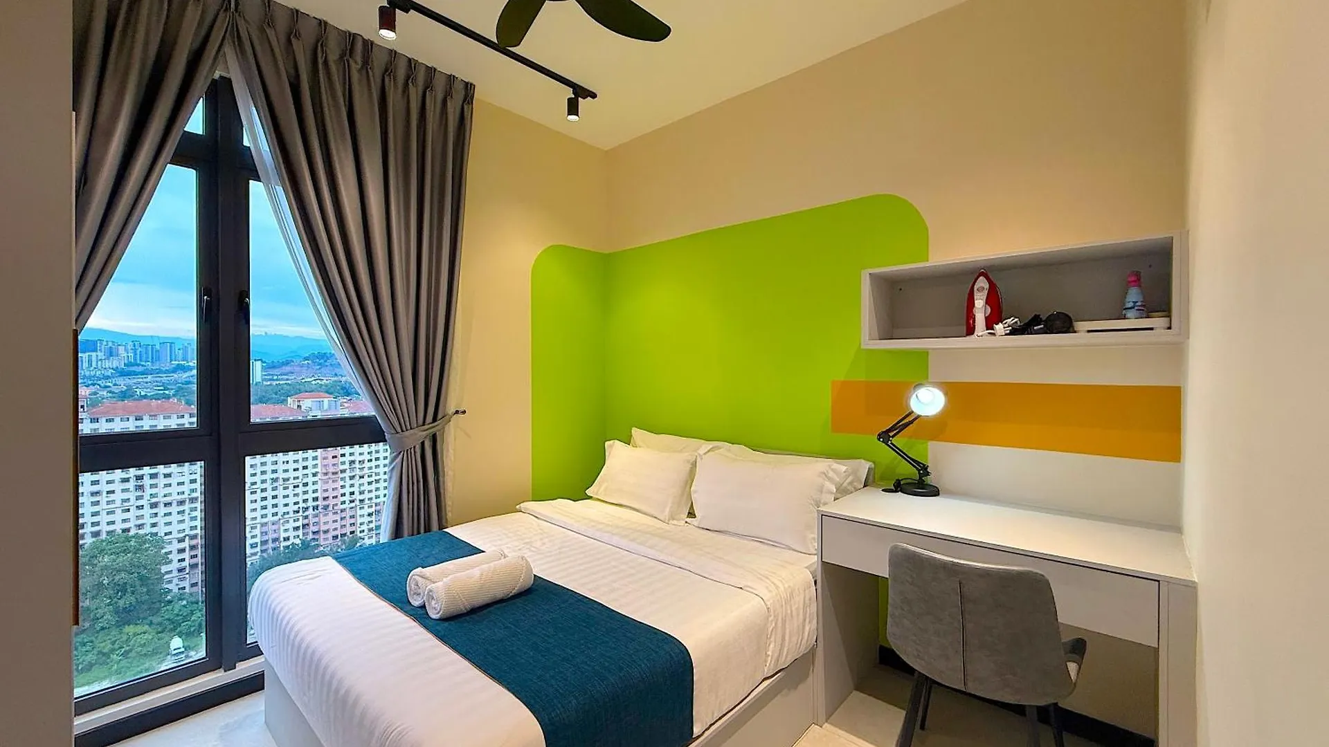 Neu Suites By Serenity Homes Near Gleneagles, Klcc & Lrt Kuala Lumpur