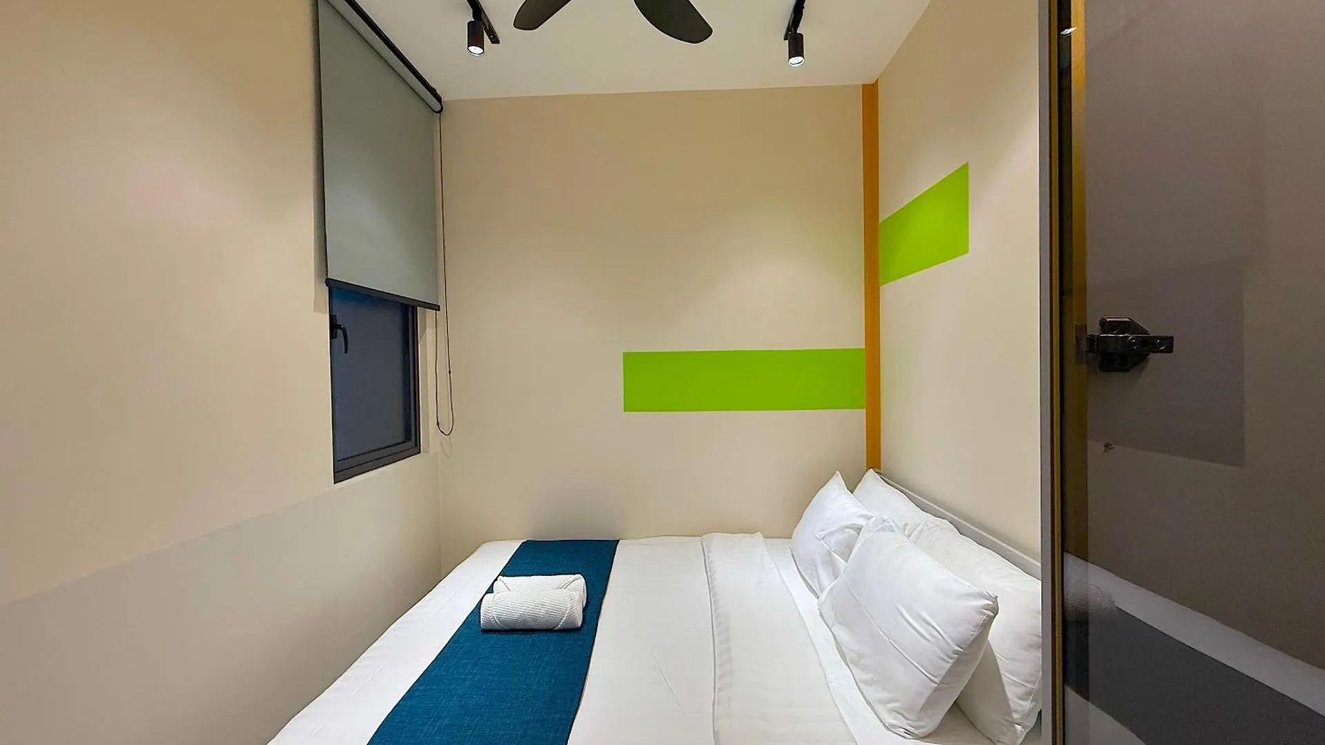 Neu Suites By Serenity Homes Near Gleneagles, Klcc & Lrt Kuala Lumpur 0*,  Ma­lay­sia