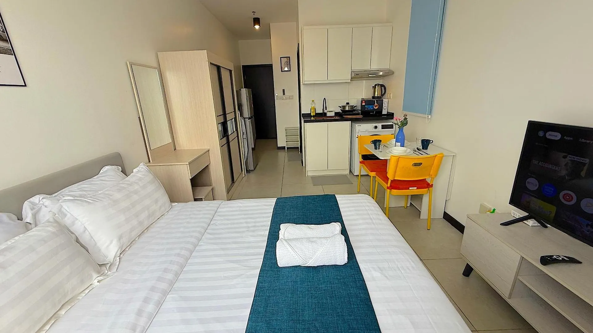 Neu Suites By Serenity Homes Near Gleneagles, Klcc & Lrt Kuala Lumpur 0*,